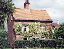 Church Cottage, Cossall, was the home of D H Lawrence's fiancee, Louise Burrows, and is depicted in his novel The Rainbow (photo: A Nicholson, 2004).