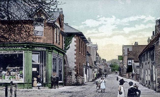 High Street, Edwinstowe, c.1905. 