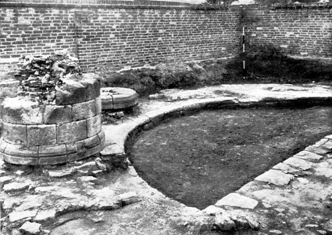 Lenton Priory—Apsidal east end showing remains of piers of Norman arcade.