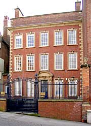 Willoughby House (A Nicholson, 2004).