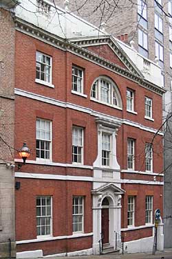 Georgian house on St James' Street (A Nicholson, 2004).