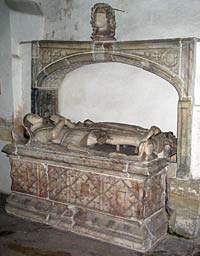 Tomb of Ralph and Cecilia Sacherevell (1539). 