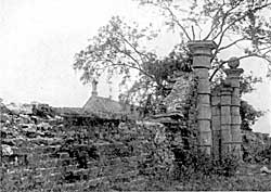 Gateway to Selston Old Hall in the early 1920s.